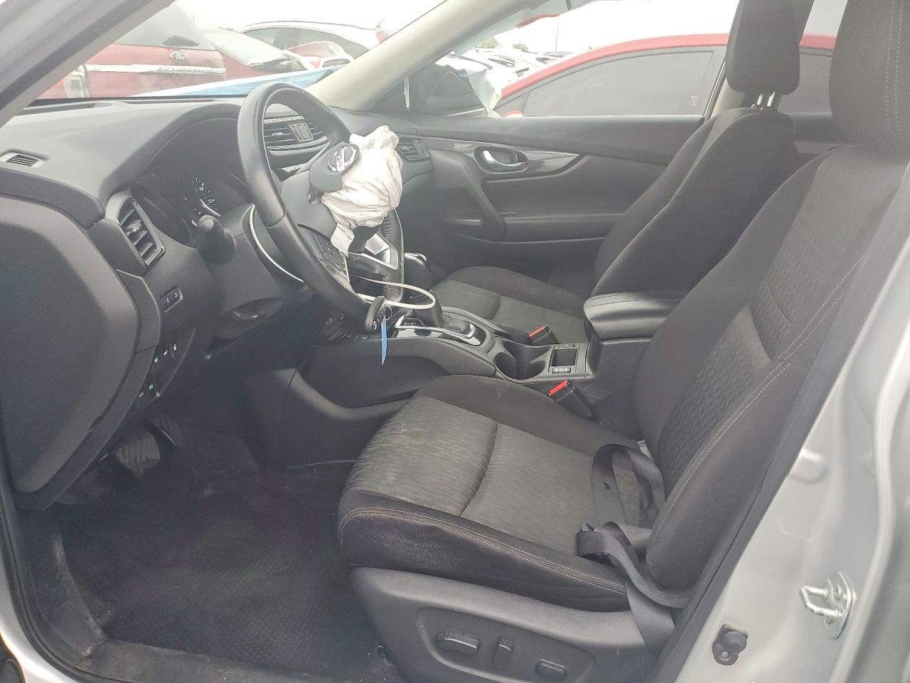 2019 NISSAN ROGUE SV photo 20