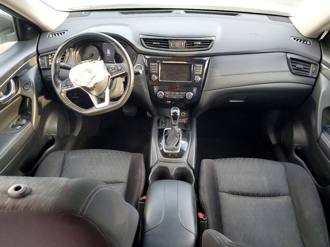 2019 NISSAN ROGUE SV photo 22
