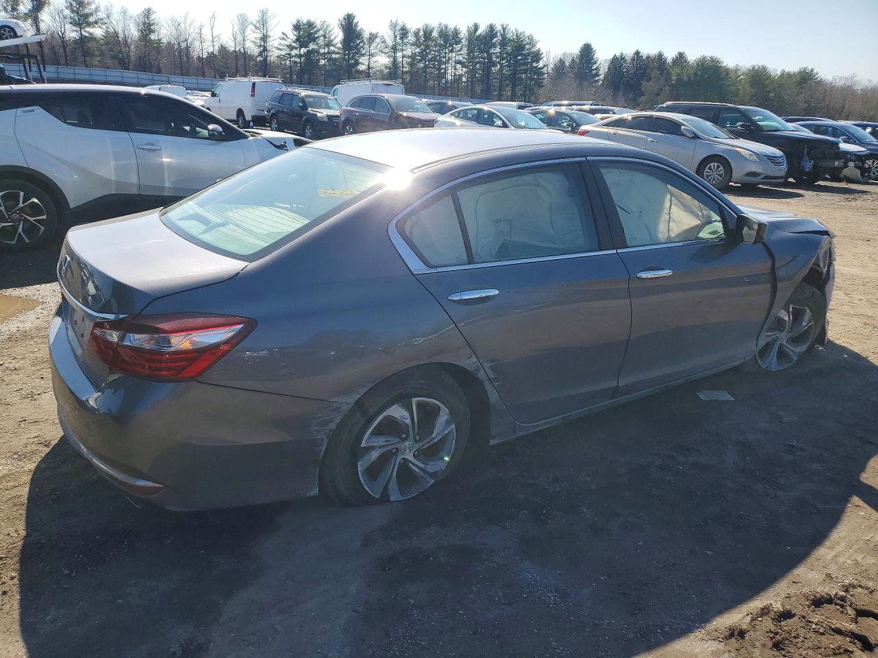 2016 HONDA ACCORD LX photo 5