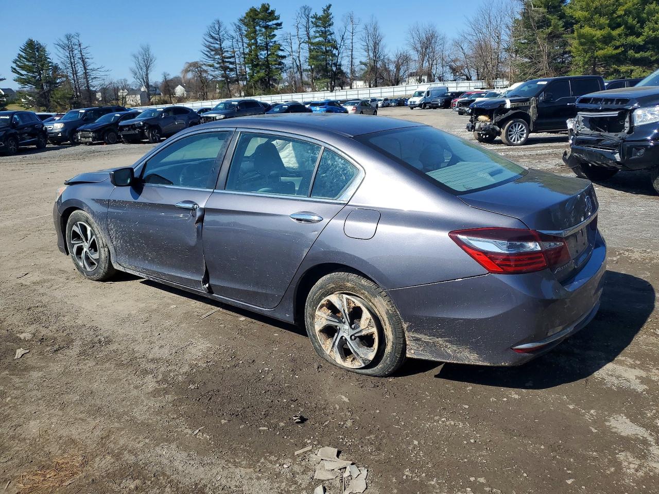 2016 HONDA ACCORD LX photo 3