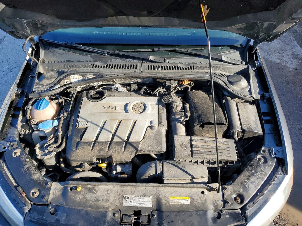 2014 VOLKSWAGEN JETTA TDI photo 31