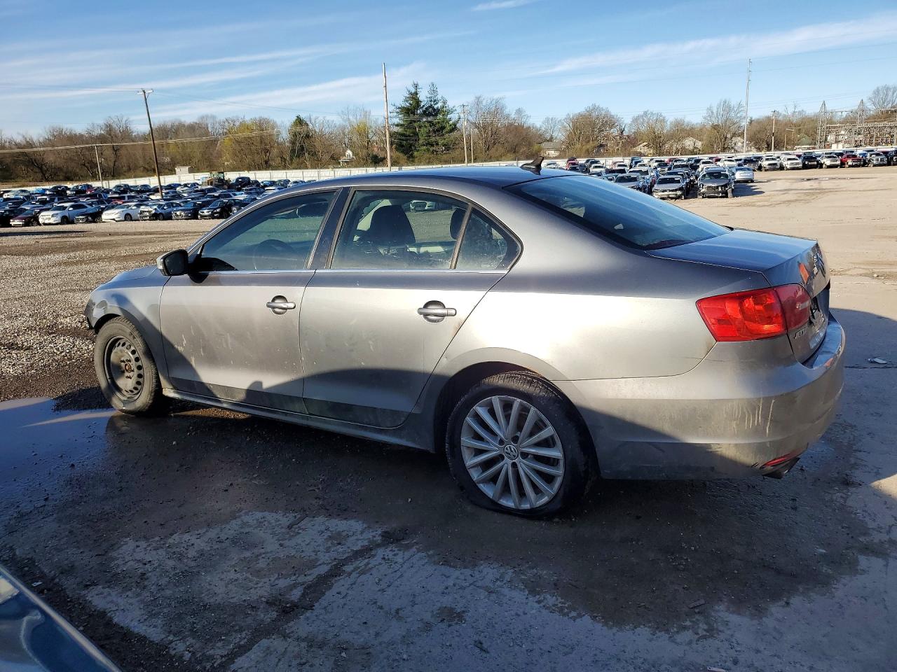 2014 VOLKSWAGEN JETTA TDI photo 4