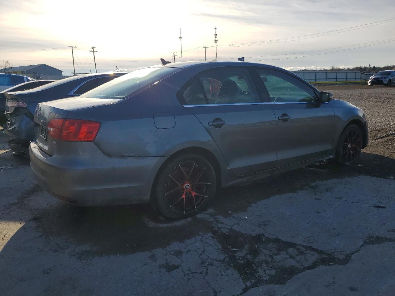 2014 VOLKSWAGEN JETTA TDI photo 7