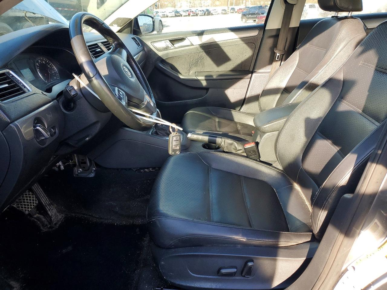 2014 VOLKSWAGEN JETTA TDI photo 19