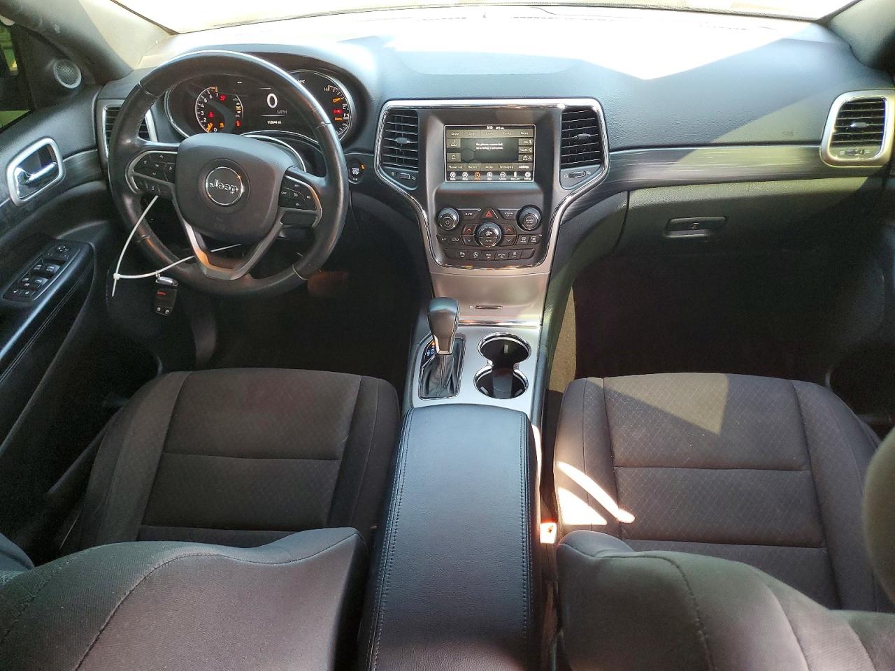 2019 JEEP GRAND CHEROKEE LAREDO photo 15