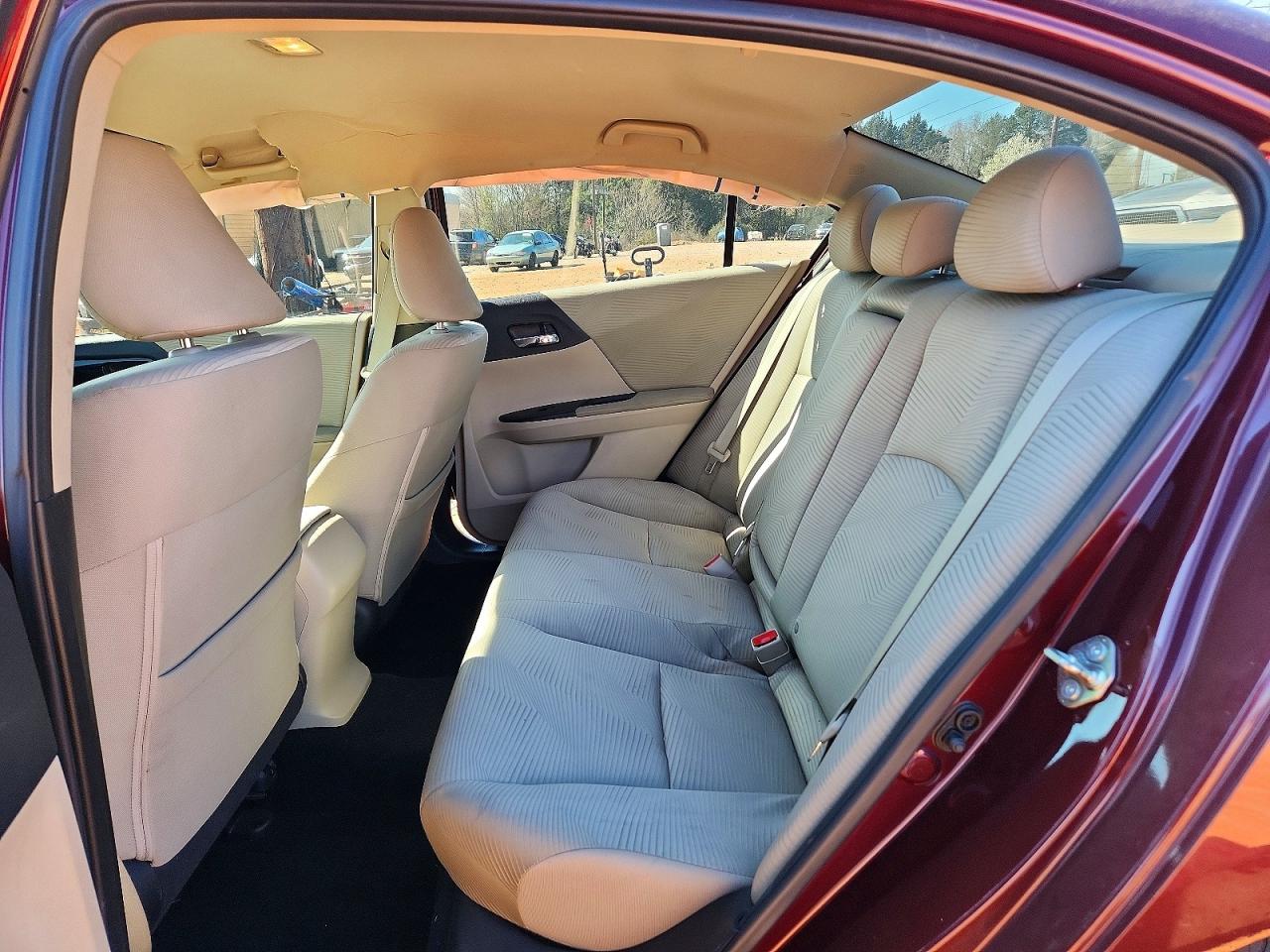 2017 HONDA ACCORD LX photo 28