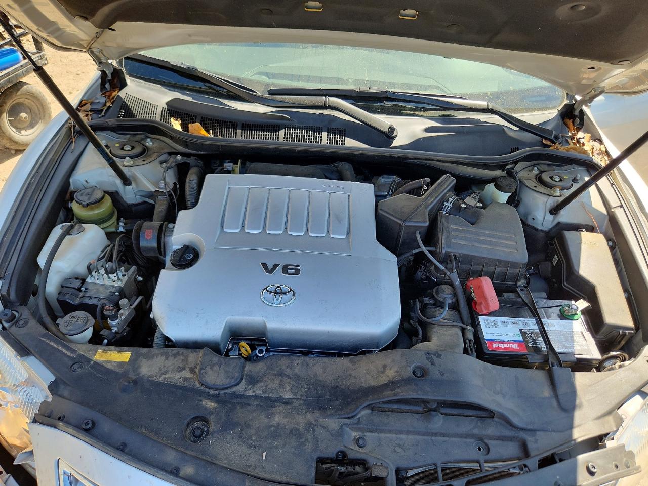 2010 TOYOTA CAMRY XLE V6 photo 11