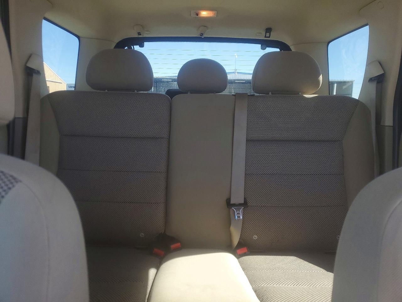 2005 FORD ESCAPE XLT photo 10
