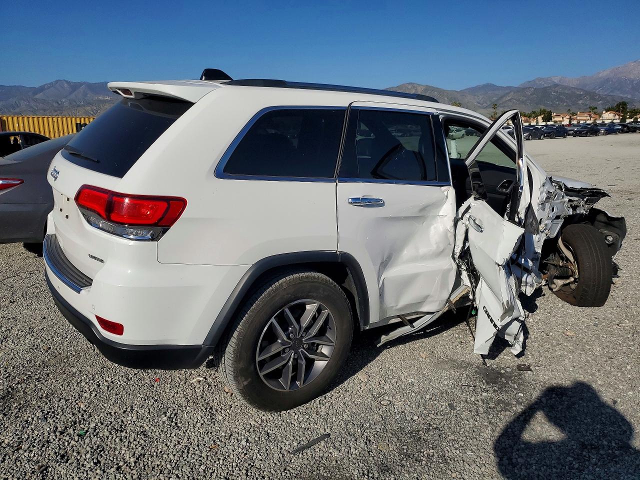2022 JEEP GRAND CHEROKEE LIMITED photo 3