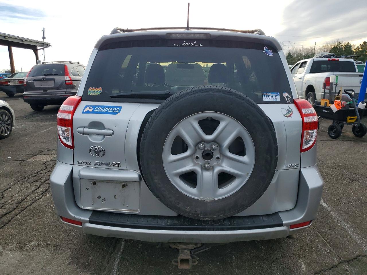 2010 TOYOTA RAV4 BASE photo 11