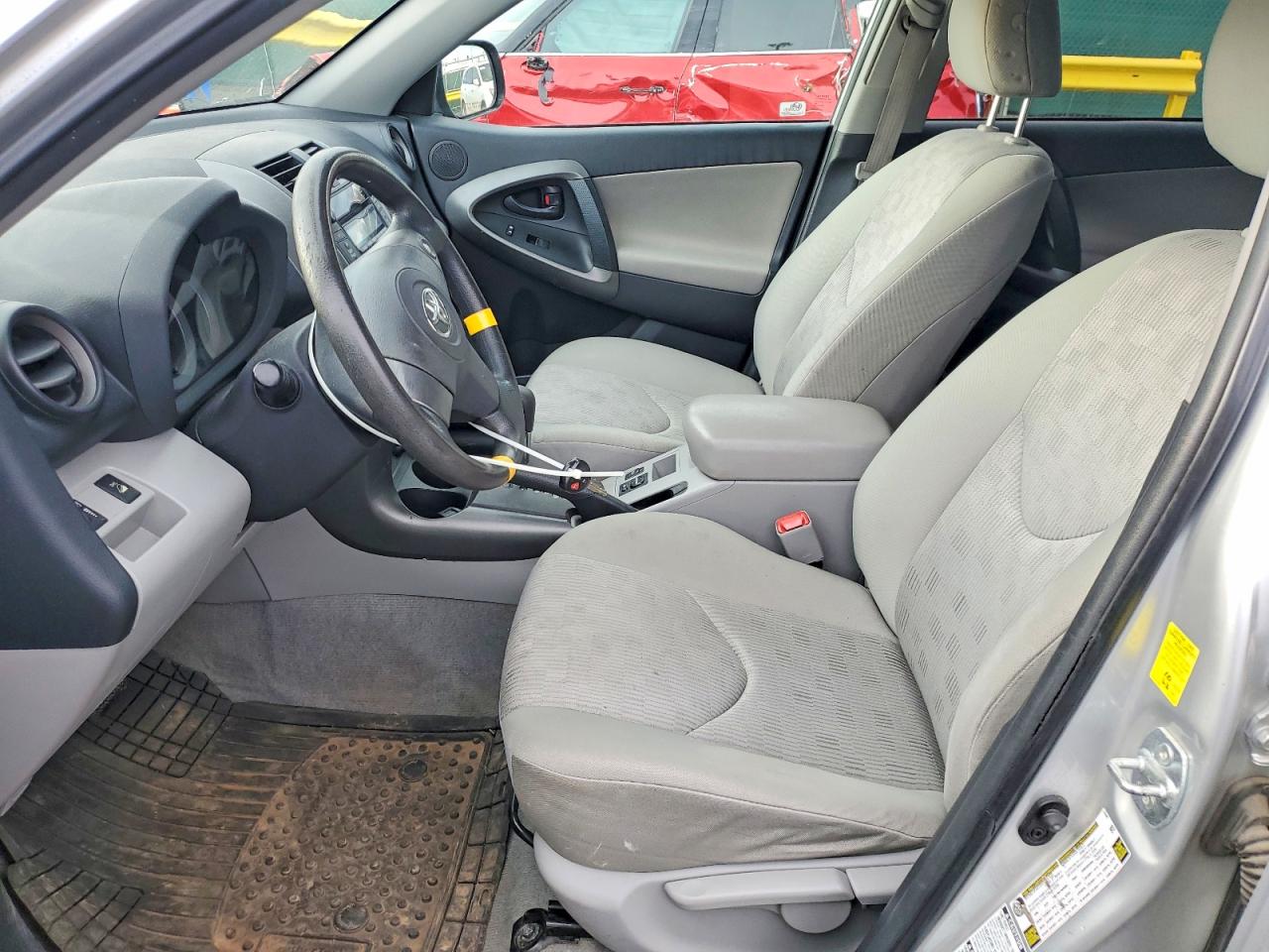 2010 TOYOTA RAV4 BASE photo 13