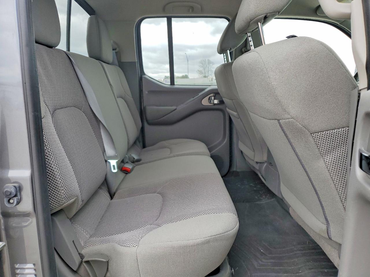 2018 NISSAN FRONTIER SV photo 10