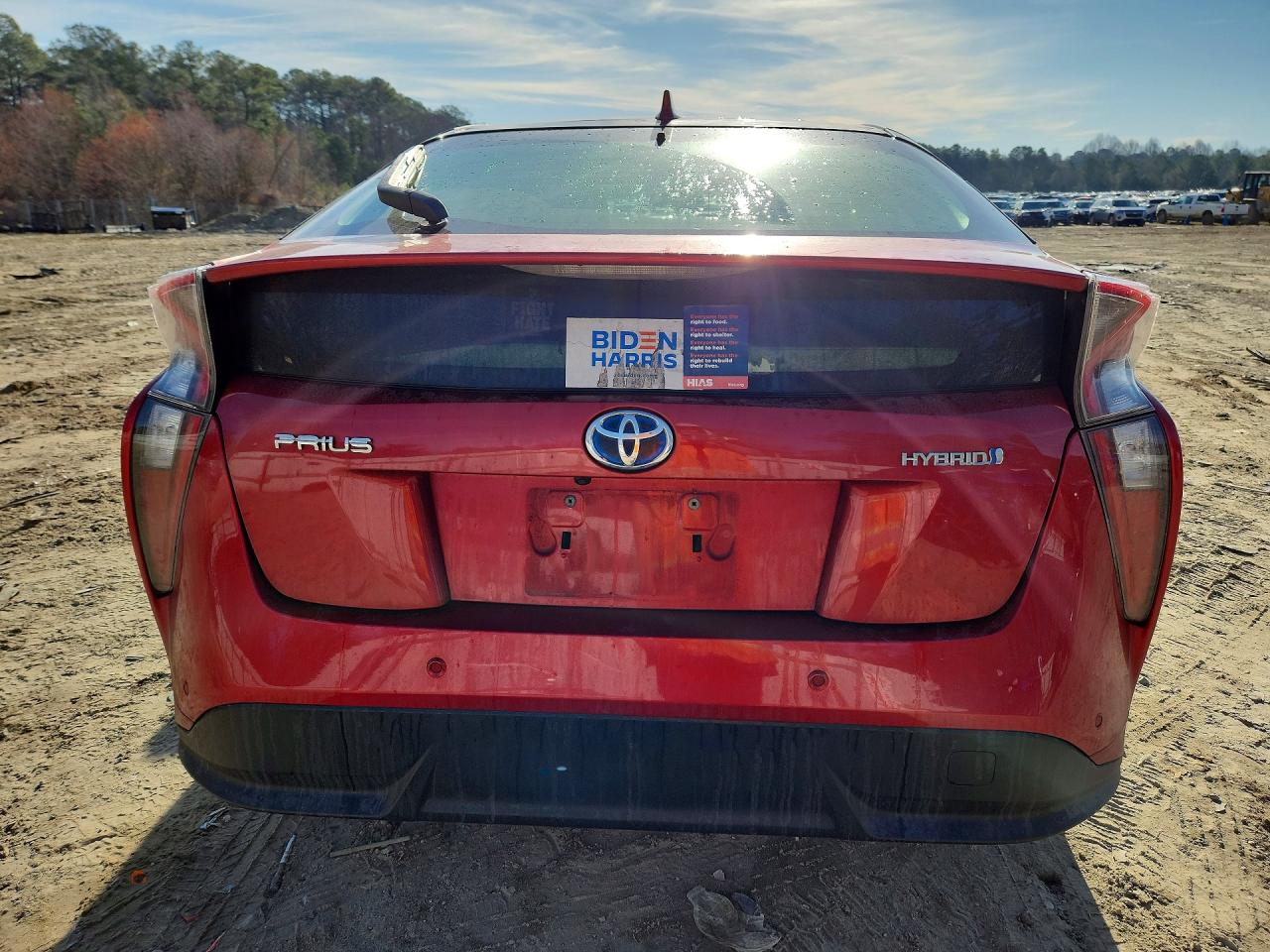 2018 TOYOTA PRIUS THREE TOURING photo 6