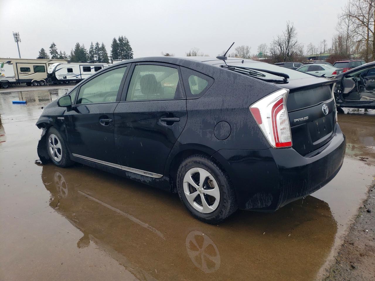 2012 TOYOTA PRIUS THREE photo 2