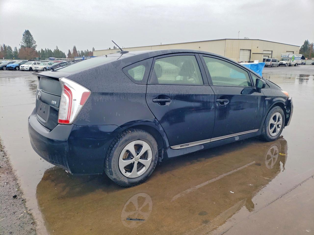 2012 TOYOTA PRIUS THREE photo 3