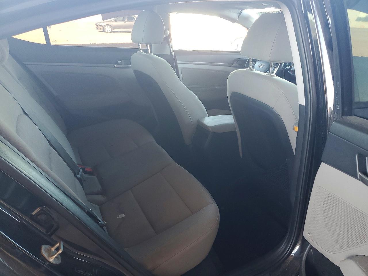 2018 HYUNDAI ELANTRA VALUE EDITION photo 19