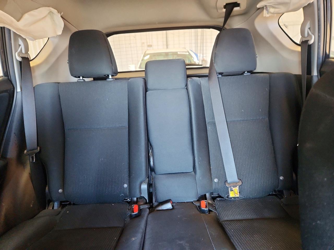2018 TOYOTA RAV4 LE photo 19