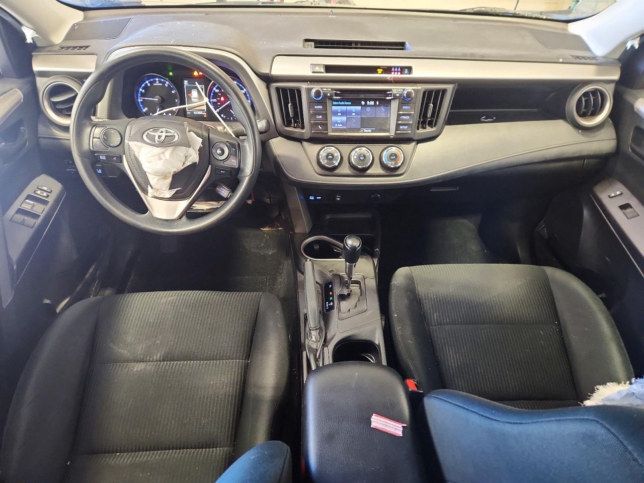 2018 TOYOTA RAV4 LE photo 15