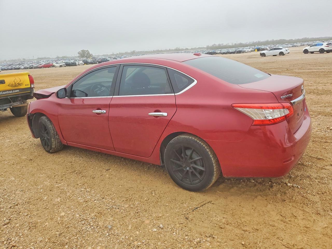 2013 NISSAN SENTRA S photo 2