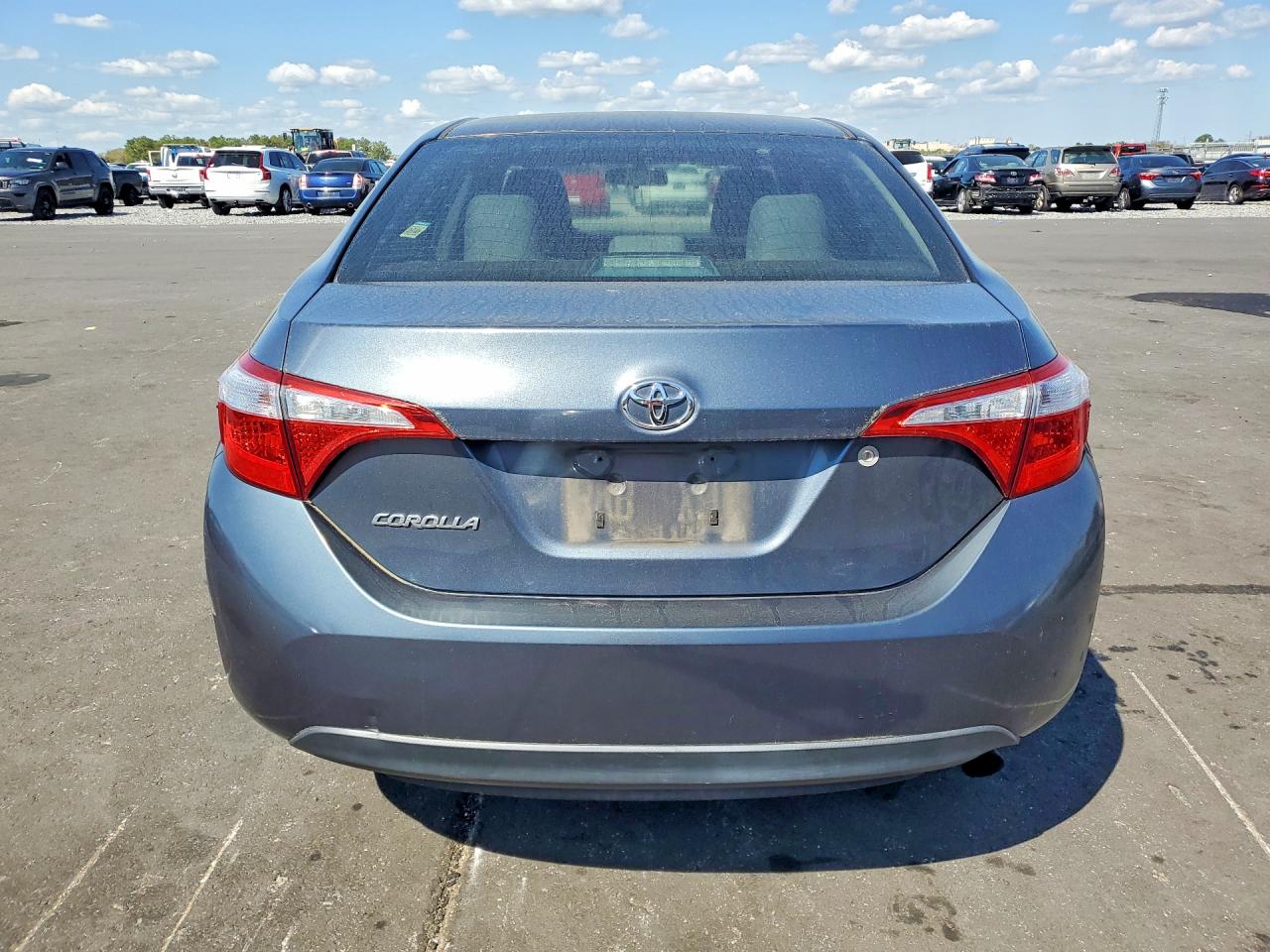 2015 TOYOTA COROLLA L photo 16