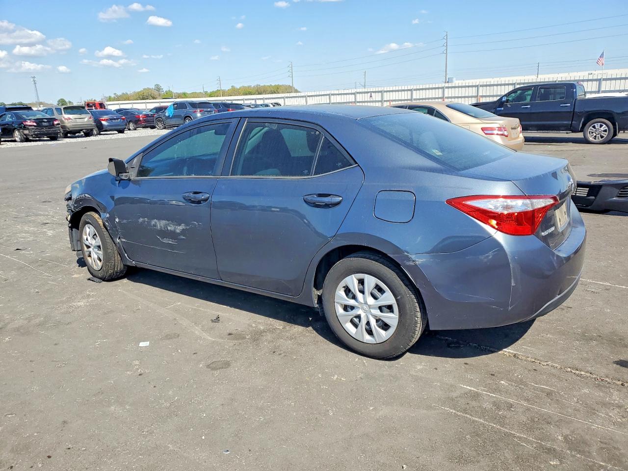 2015 TOYOTA COROLLA L photo 4