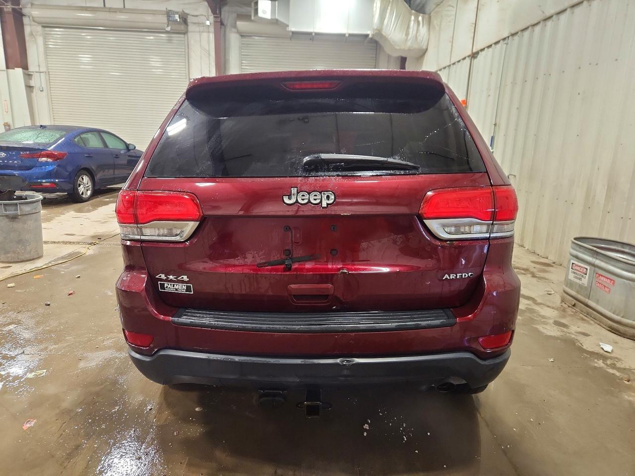 2016 JEEP GRAND CHEROKEE LAREDO photo 11