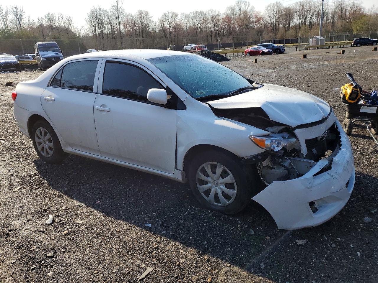 2010 TOYOTA COROLLA LE photo 4
