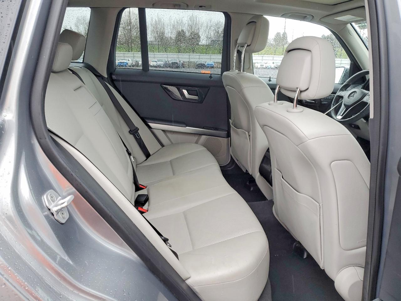 2015 MERCEDES-BENZ GLK 250 BLUETEC photo 31