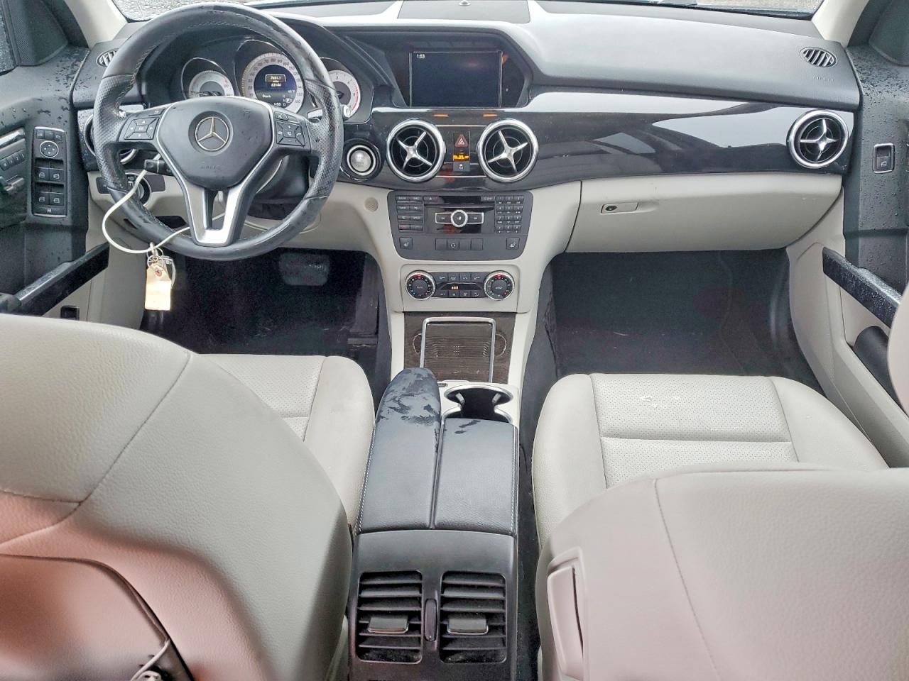 2015 MERCEDES-BENZ GLK 250 BLUETEC photo 22
