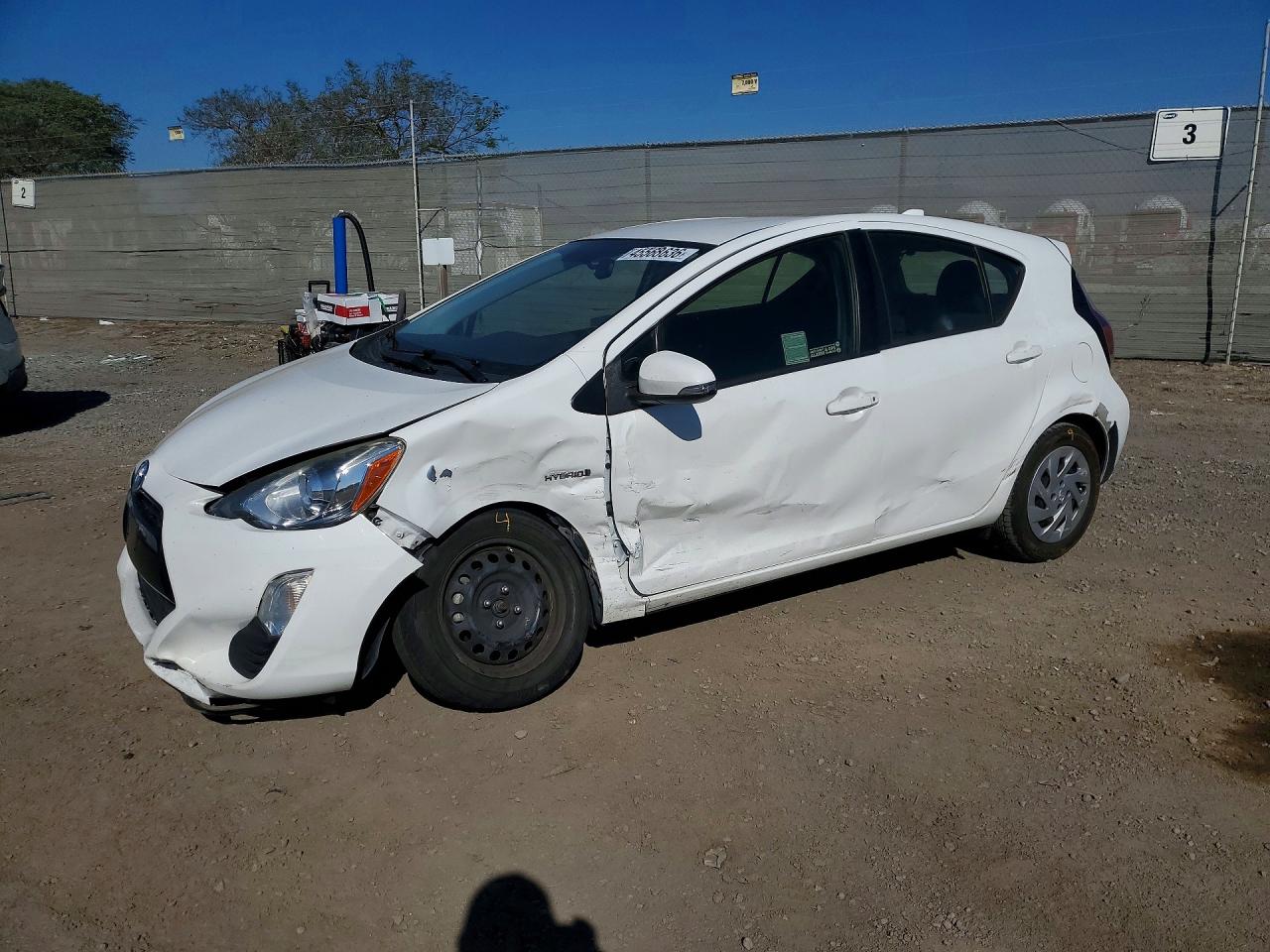 2016 TOYOTA PRIUS C