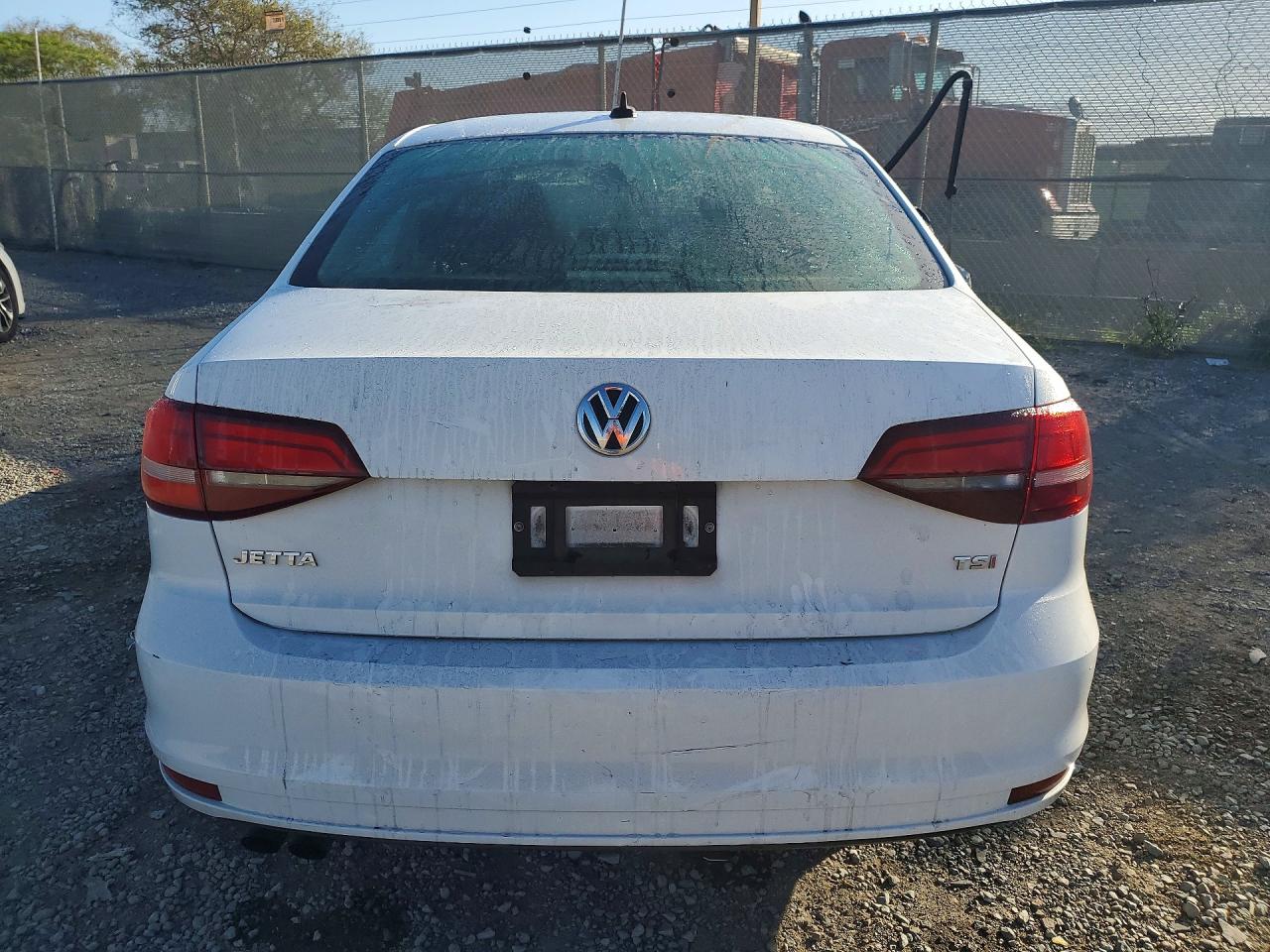 2016 VOLKSWAGEN JETTA S photo 6
