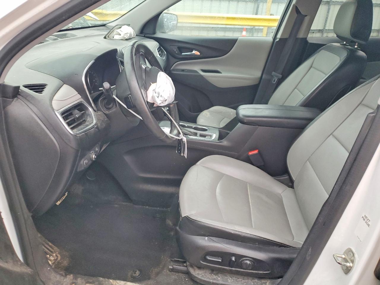 2018 CHEVROLET EQUINOX PREMIER photo 13