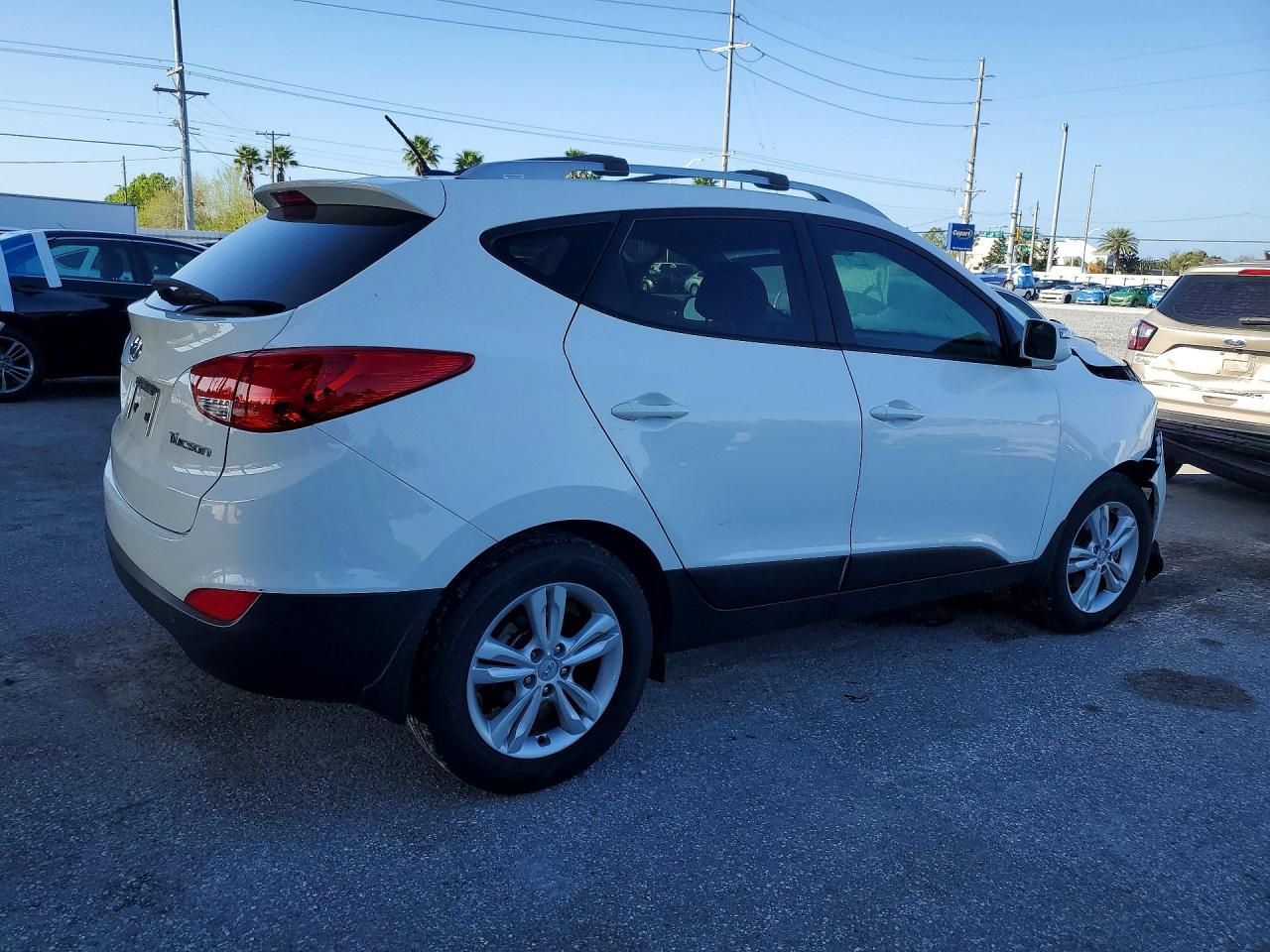 2013 HYUNDAI TUCSON GLS photo 3