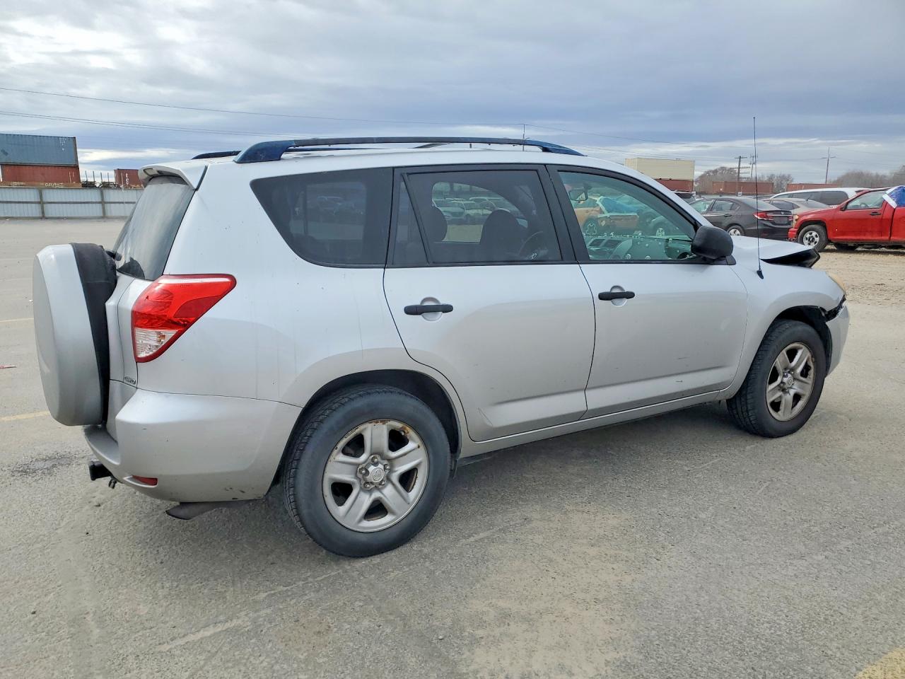 2006 TOYOTA RAV4 BASE photo 3