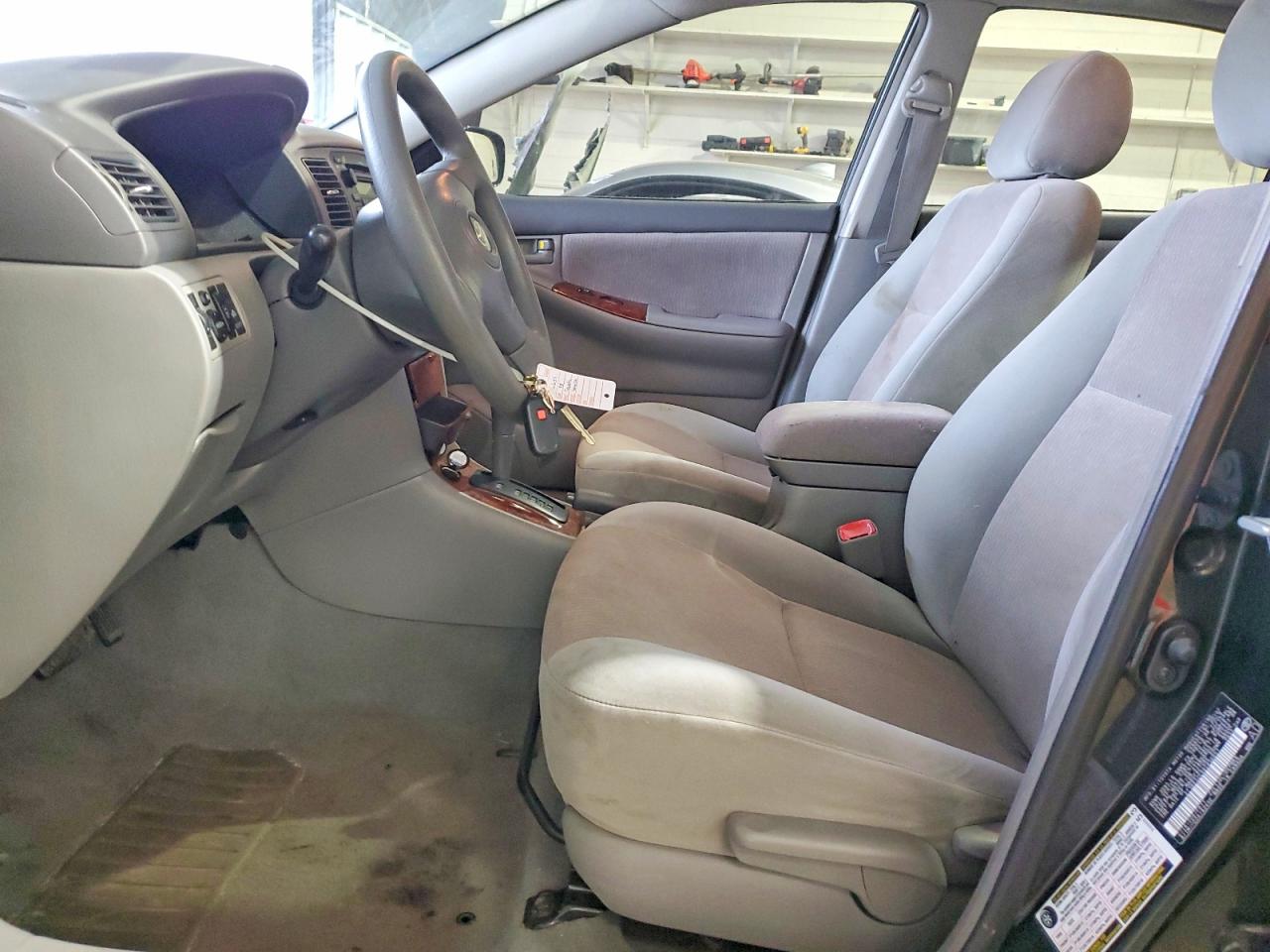 2008 TOYOTA COROLLA LE photo 7