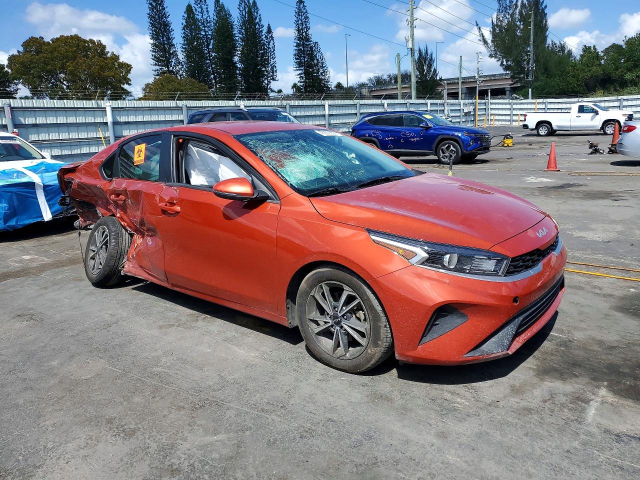 2023 KIA FORTE LXS photo 4