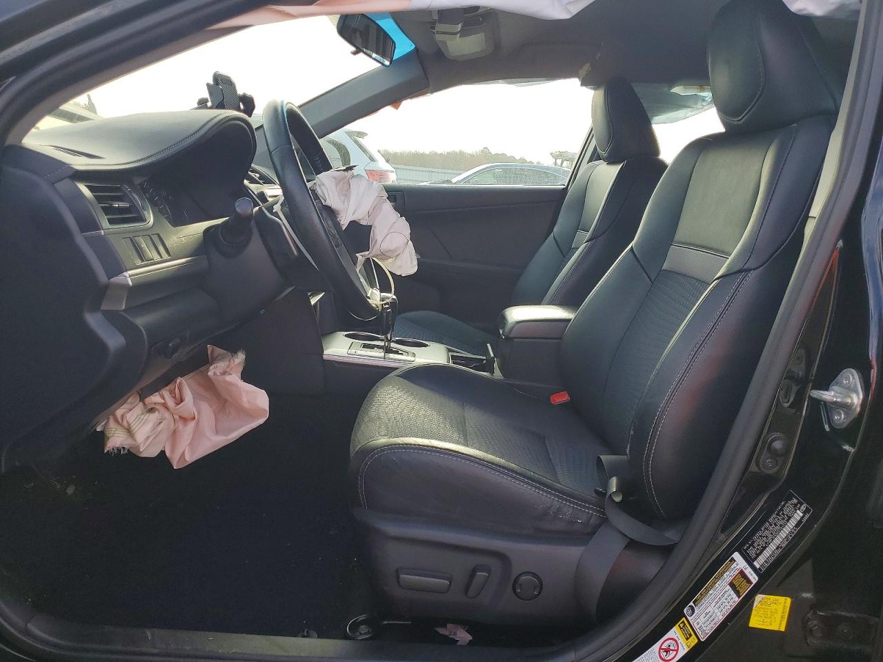 2012 TOYOTA CAMRY SE photo 7