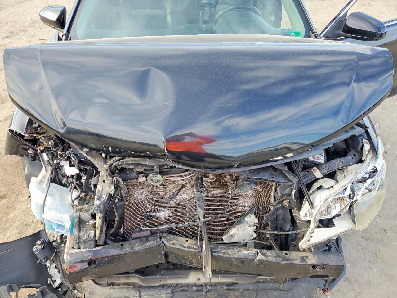 2012 TOYOTA CAMRY SE photo 11