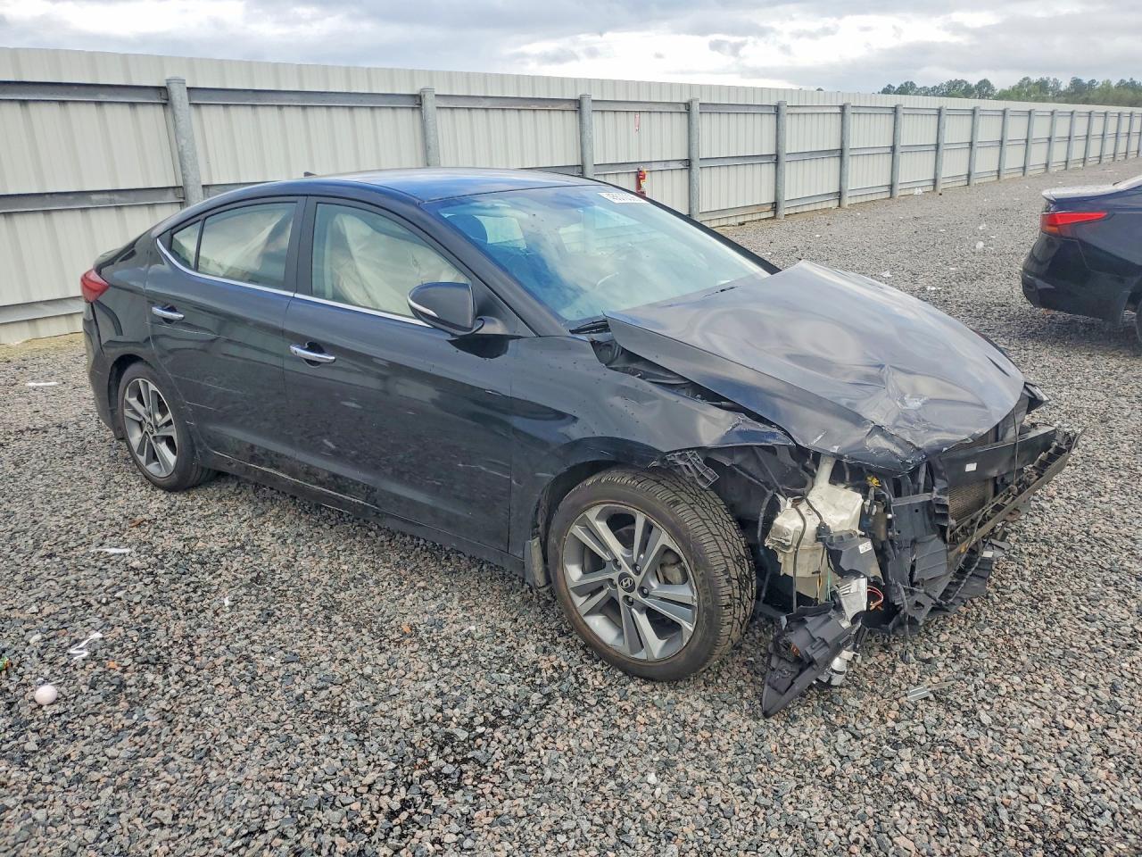 2017 HYUNDAI ELANTRA LIMITED photo 4