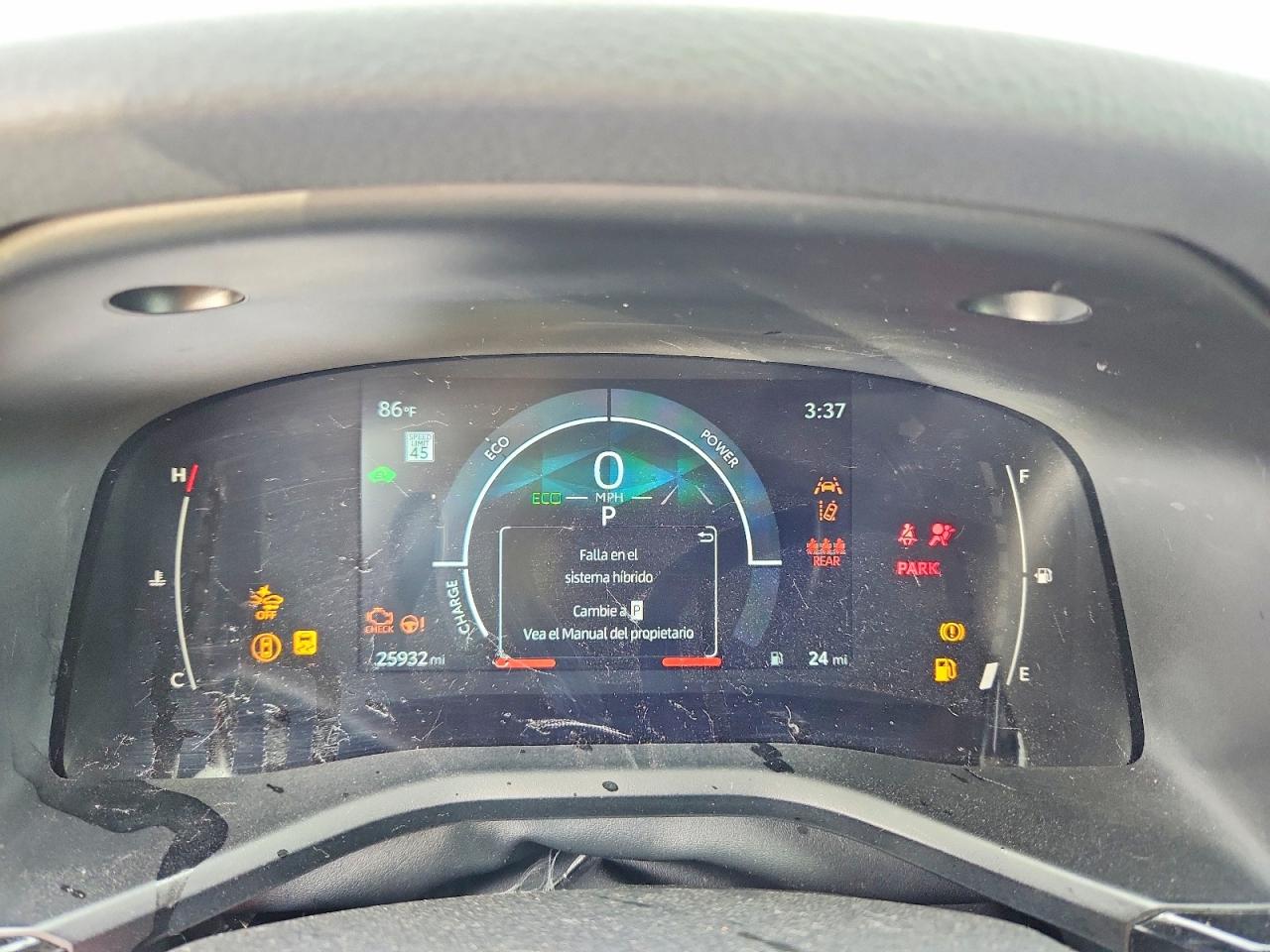 2025 TOYOTA CAMRY LE photo 17