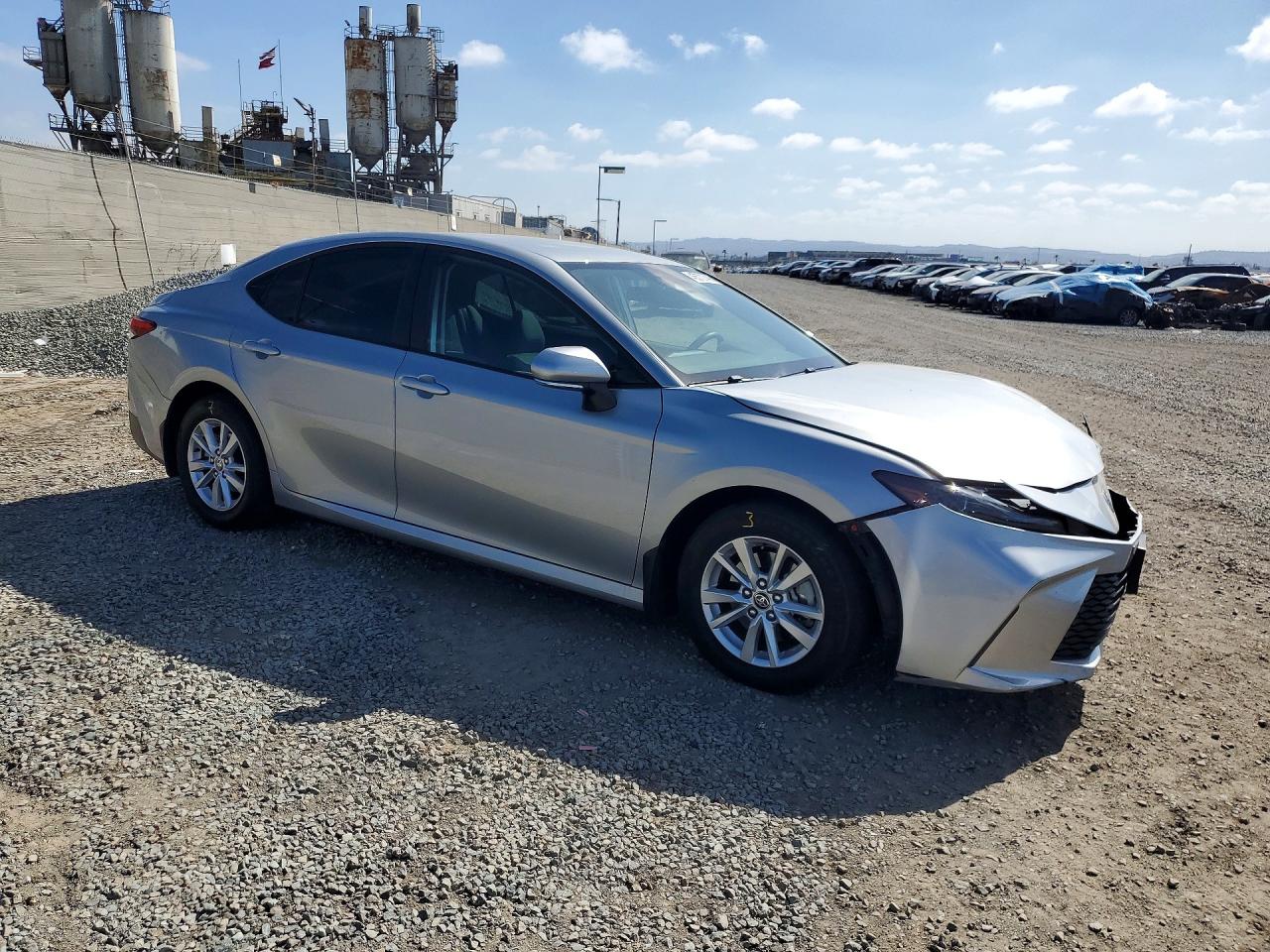 2025 TOYOTA CAMRY LE photo 7