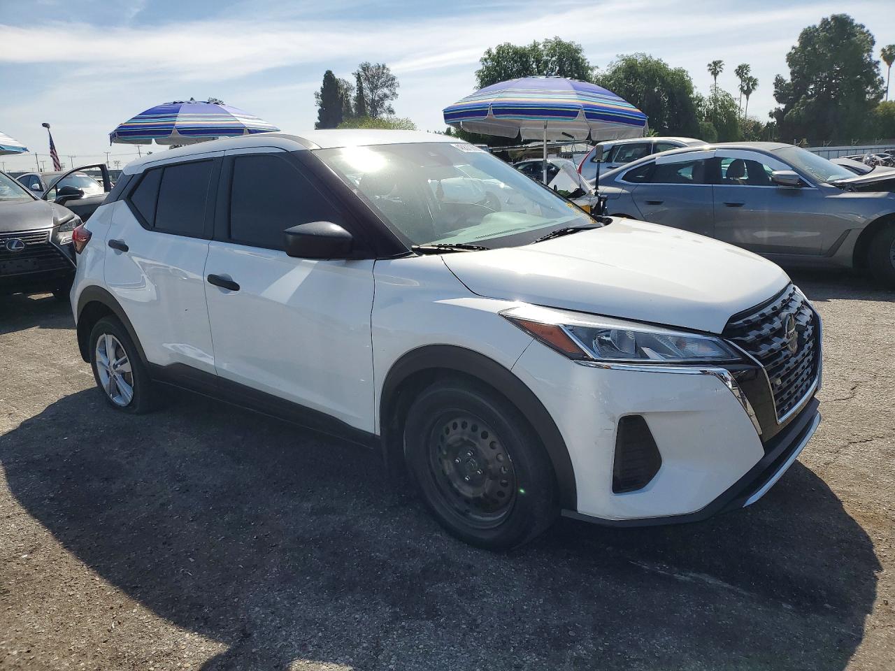 2022 NISSAN KICKS S photo 7