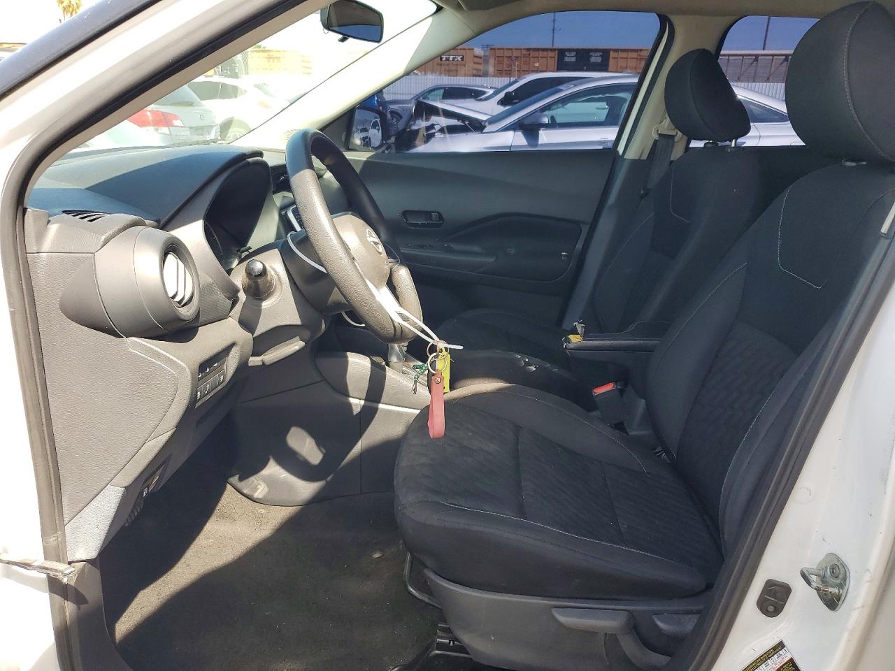 2022 NISSAN KICKS S photo 13