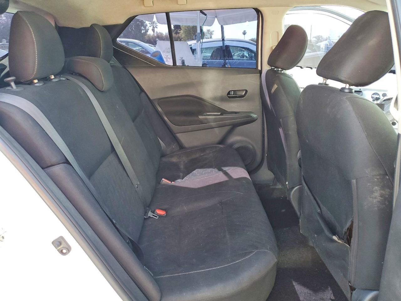2022 NISSAN KICKS S photo 21