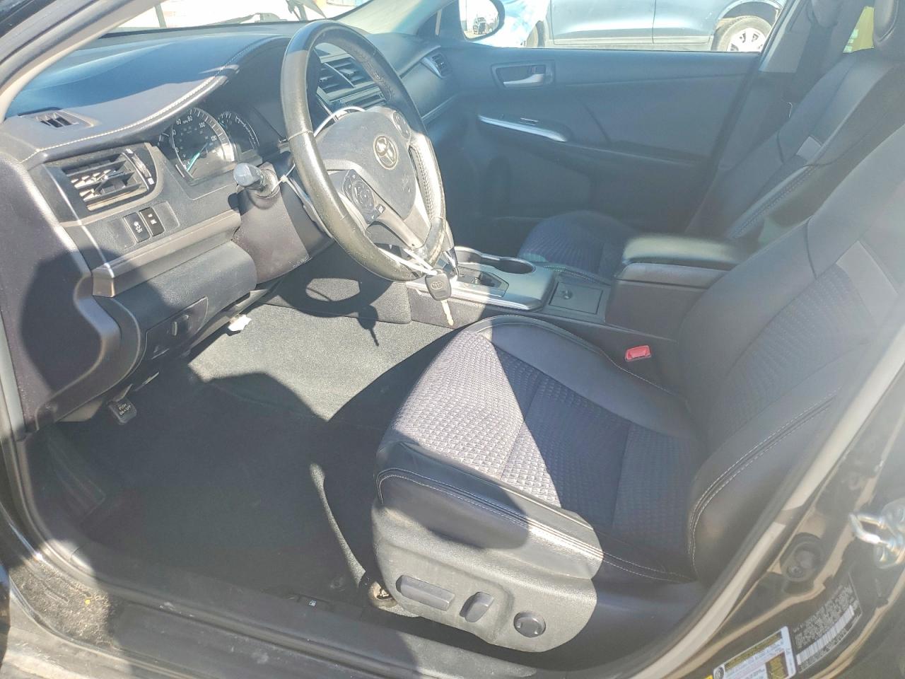 2014 TOYOTA CAMRY SE photo 7