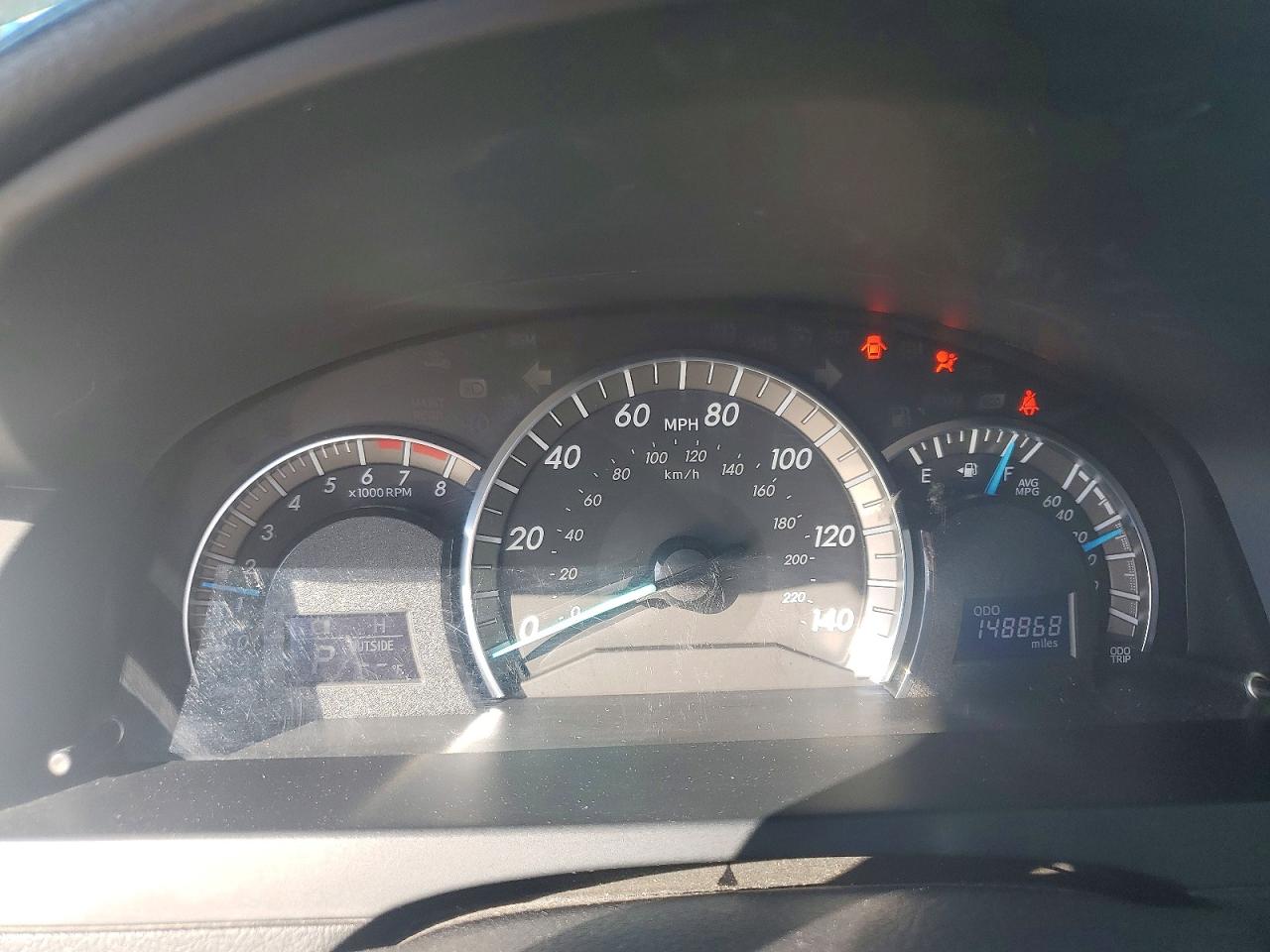2014 TOYOTA CAMRY SE photo 9