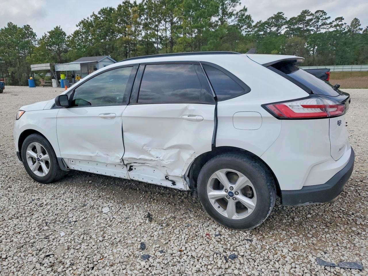 2020 FORD EDGE SE photo 3