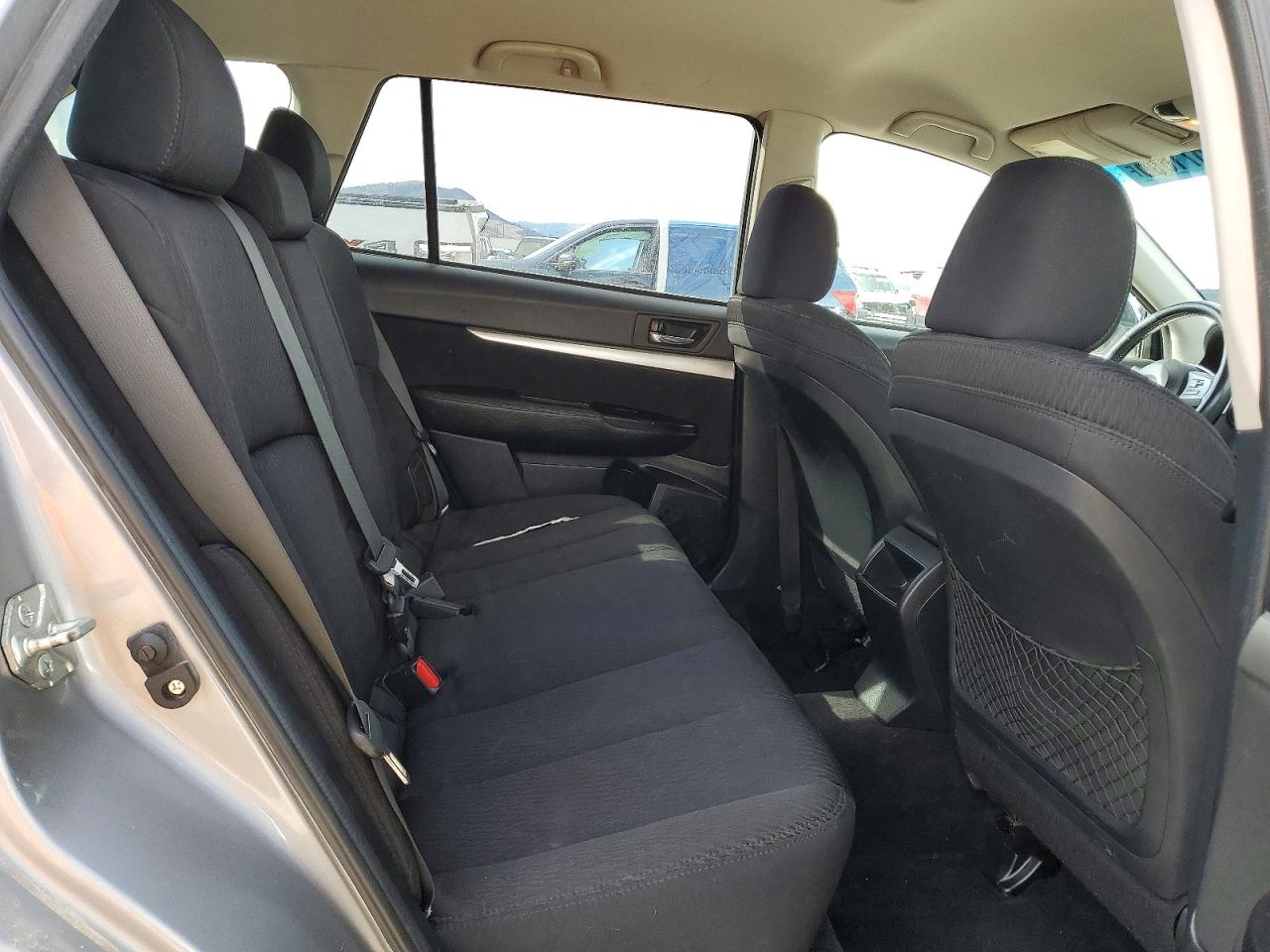 2010 SUBARU OUTBACK 2.5I PREMIUM photo 19