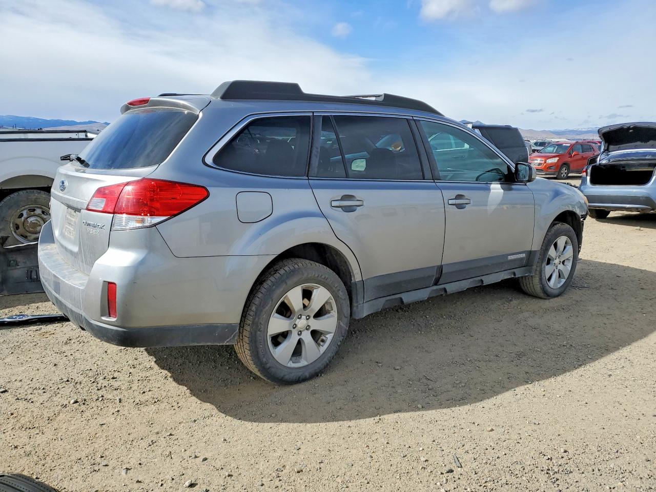 2010 SUBARU OUTBACK 2.5I PREMIUM photo 5