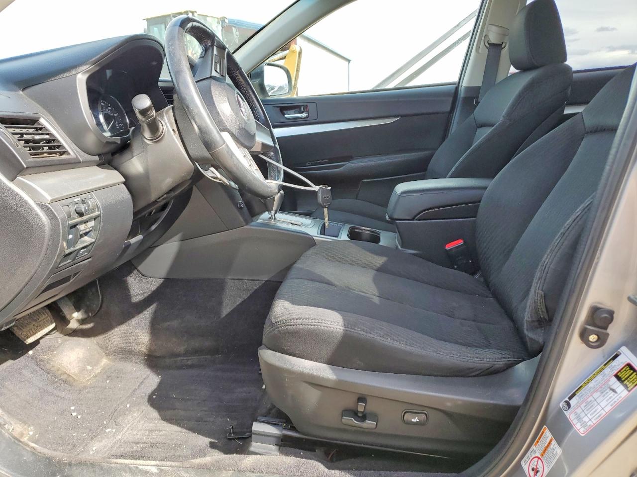2010 SUBARU OUTBACK 2.5I PREMIUM photo 13